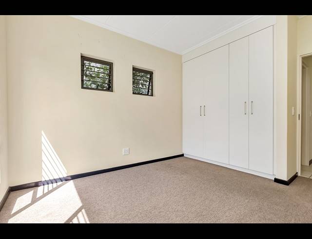 2 BEDROOM APARTMENT RENTED IN BRYANSTON